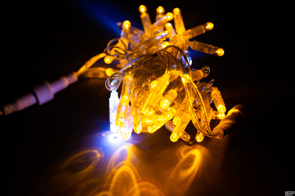 LED Гирлянда-нить (дюраплей) 10 м Желтая 100 LED, флэш белый  Каучук б/провода