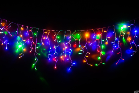 Светодиодная Бахрома 2м*0,7м  цвет.Мульти, белый провод каучук