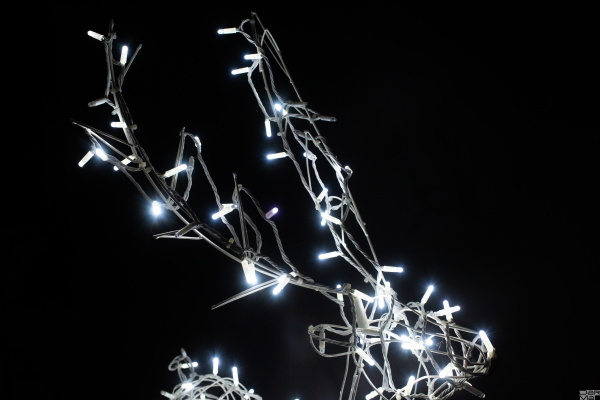 Световая каркасная фигура Олень 3D Каркас 1,9 м Белый флеш