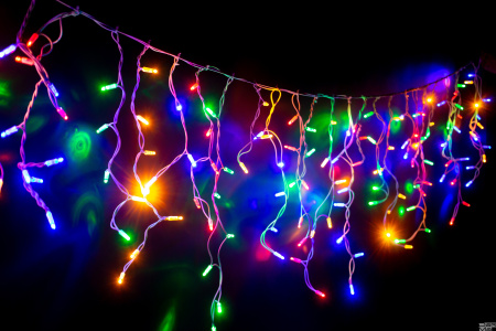 Светодиодная Бахрома 3м*0,7м  цвет.Мульти, белый провод каучук